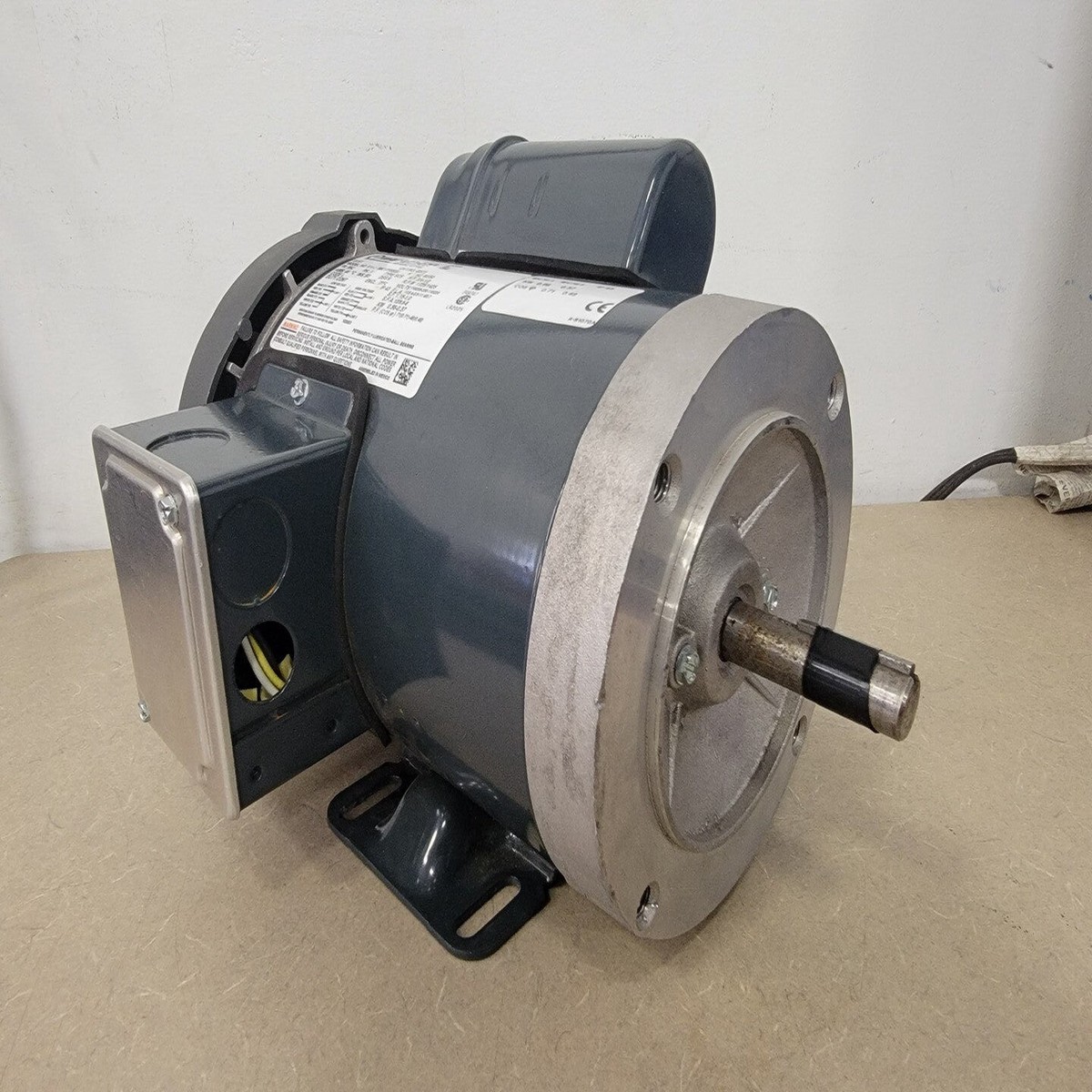 product-image-0