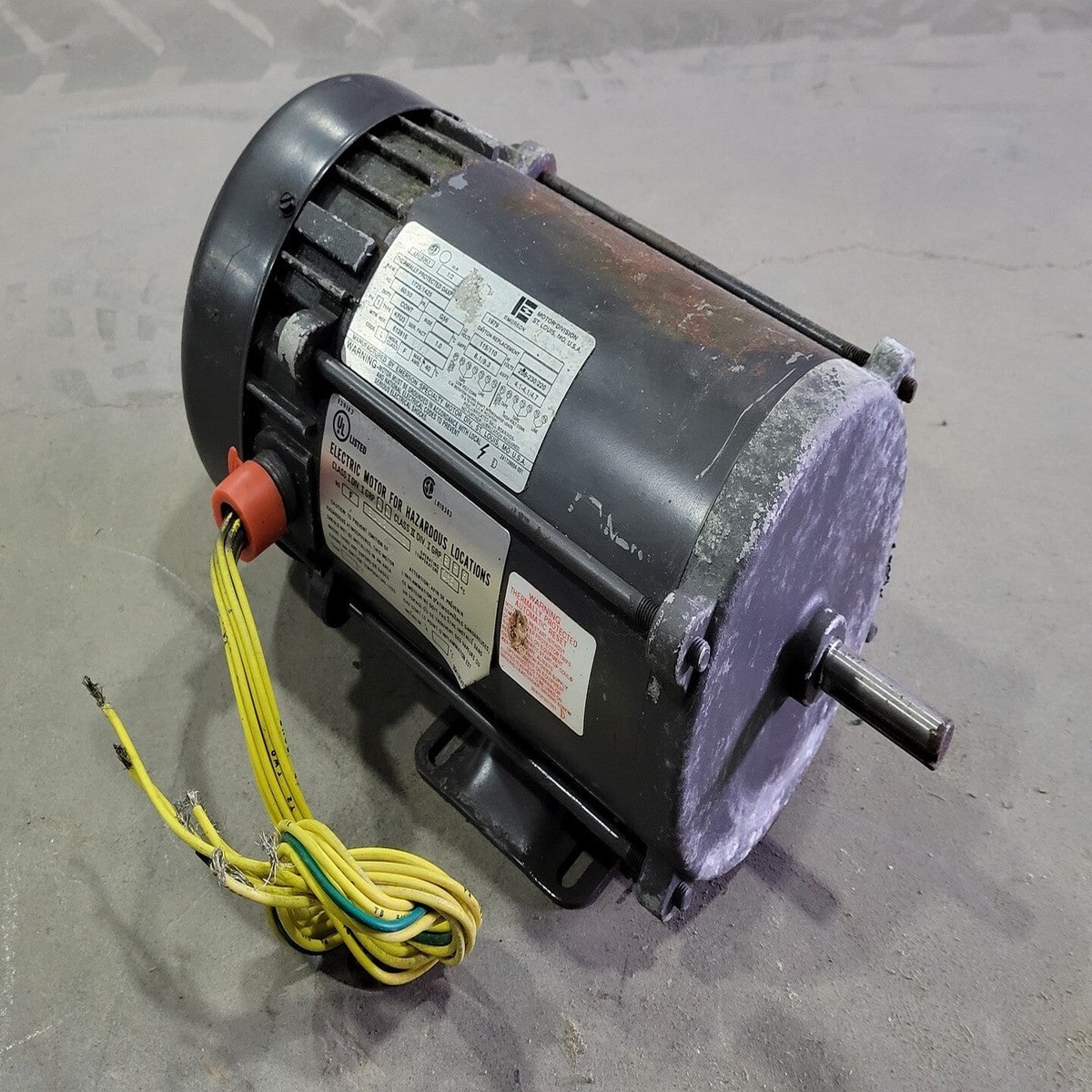 1/2 hp, 208-230/220 volts, 1725/1425 rpm, G56 Electric Motor 1979