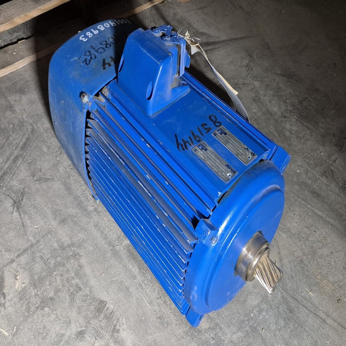 product-image-0