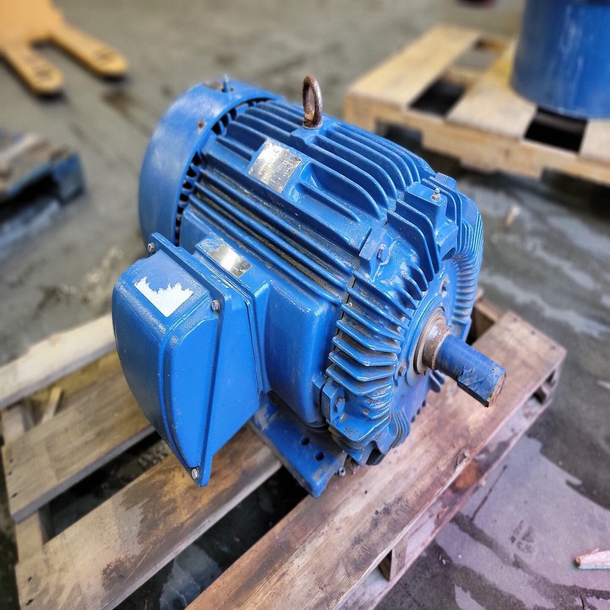 product-image-0
