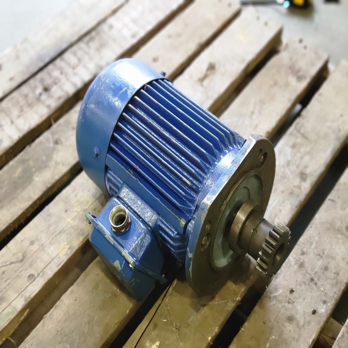 1.5 kW, 380 volts , 1400 rpm, Electric Motor Y90L-4TH
