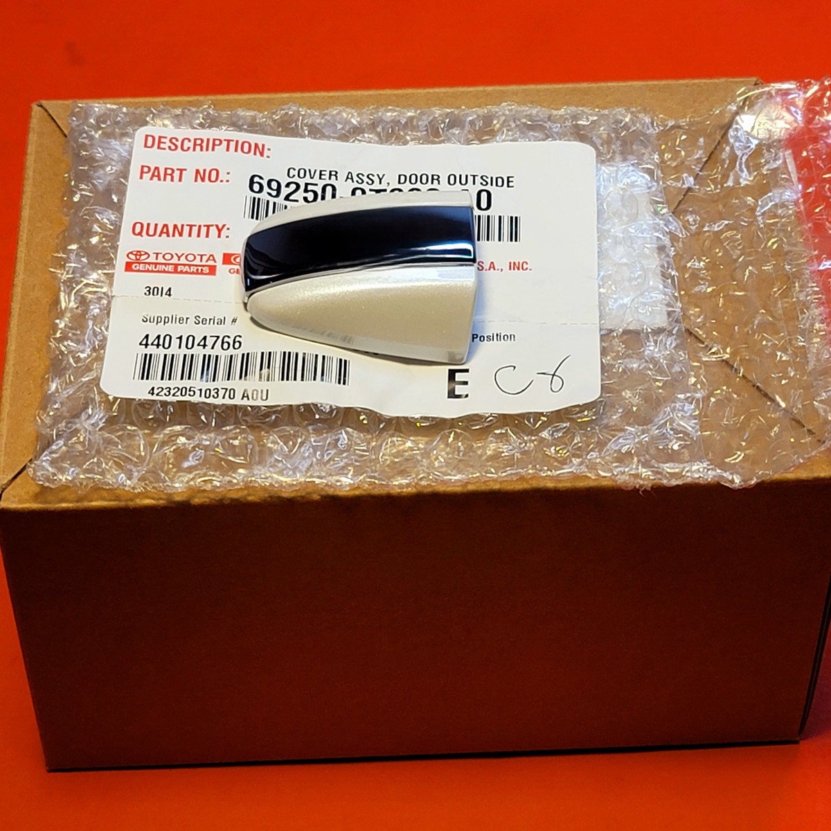 New | Venza | Door Handle Cap | 2009-2017 | Blizzard Pearl | OEM | Toyota.